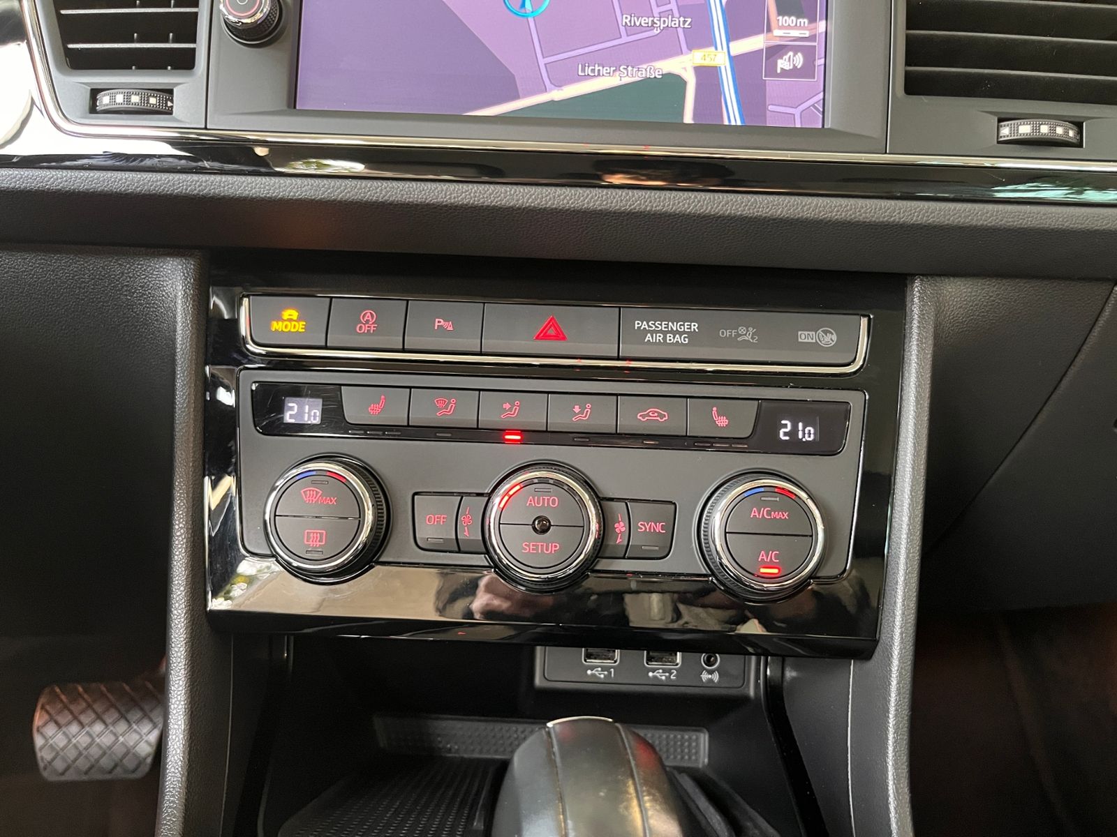 Fahrzeugabbildung SEAT Leon ST FR Black Matt Edition LED NAVI ALU