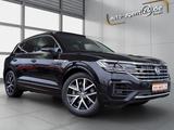Volkswagen  4.0 TDI  R-Line/Nachtsicht/Luft/Standhzg - VW Touareg Gebrauchtwagen in Dresden