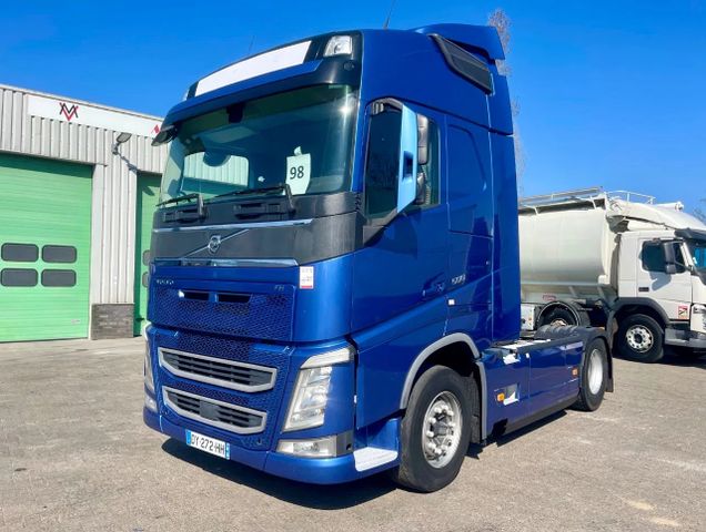 Volvo FH 500 YV2RT40A0GB755359 2 tanks, FRIGO. France 