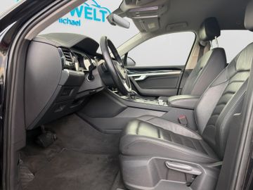Volkswagen Touareg - 12