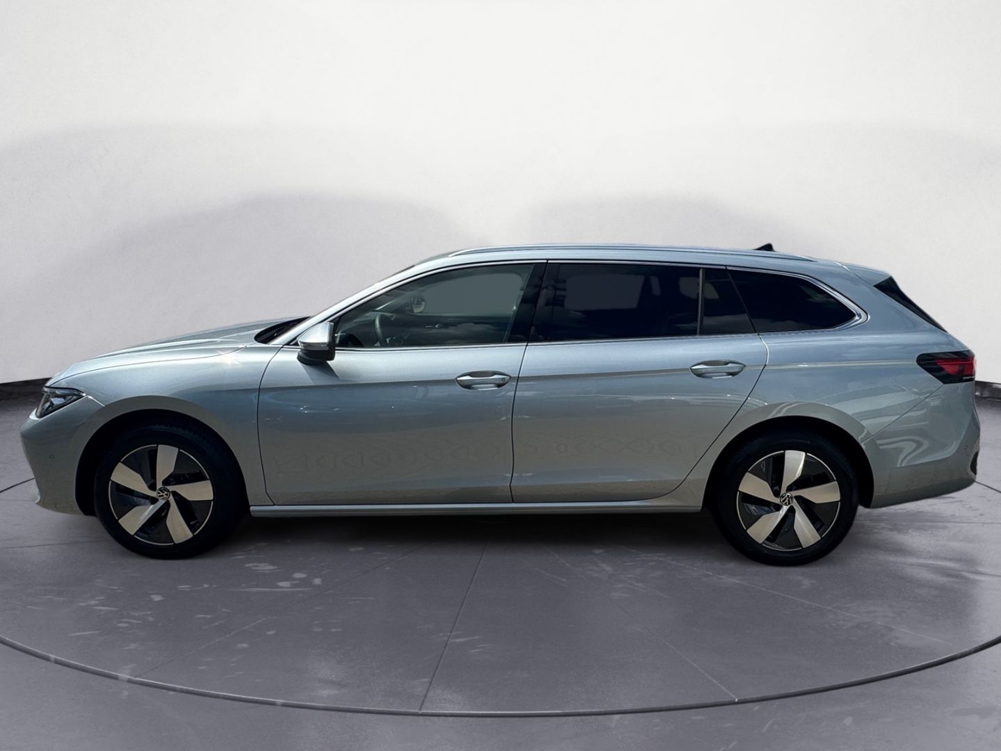 Volkswagen Passat Variant 1.5 TSI DSG Business LED NAVI KAM foto 2