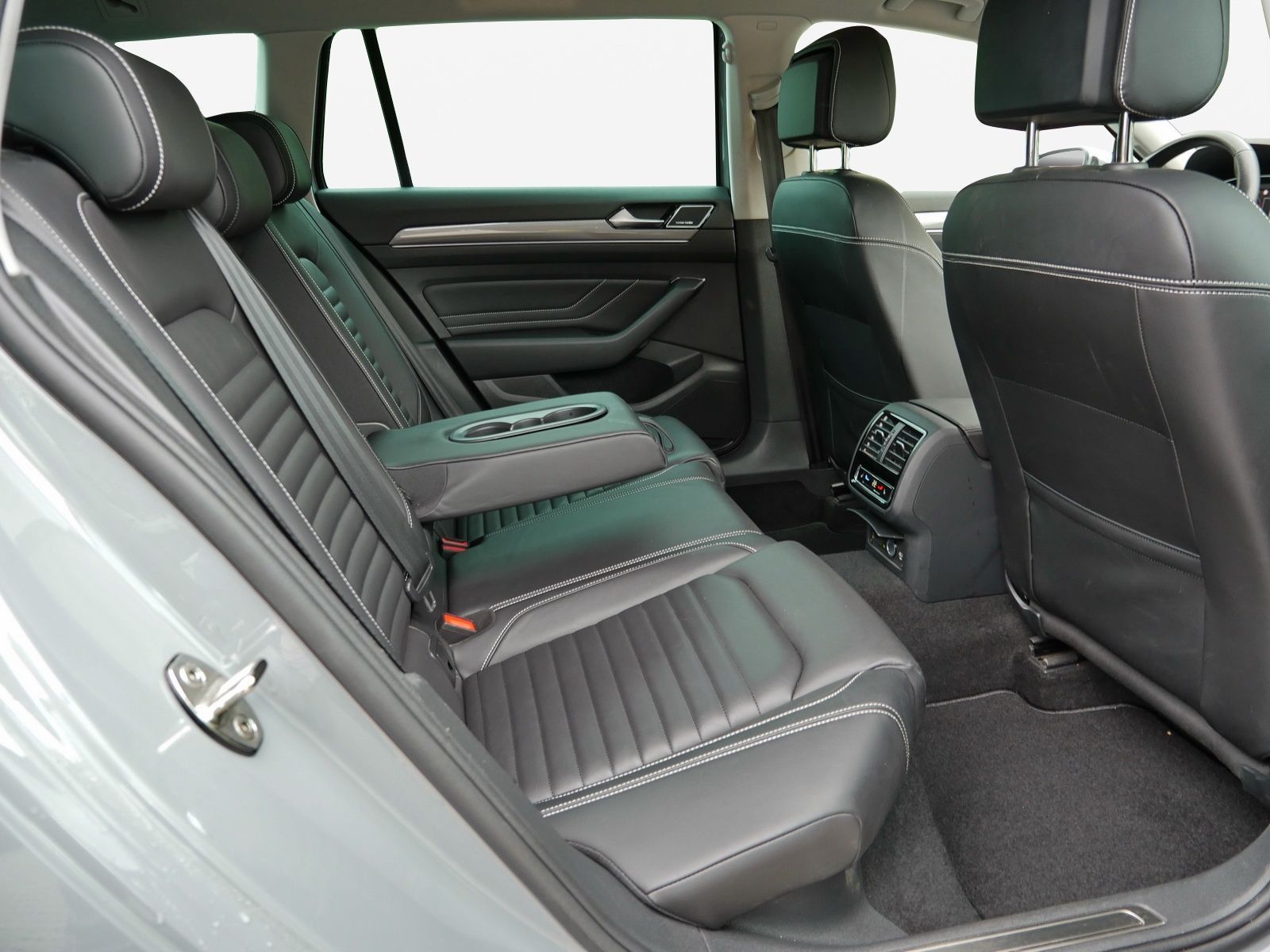 Volkswagen Passat Variant - Bild 16