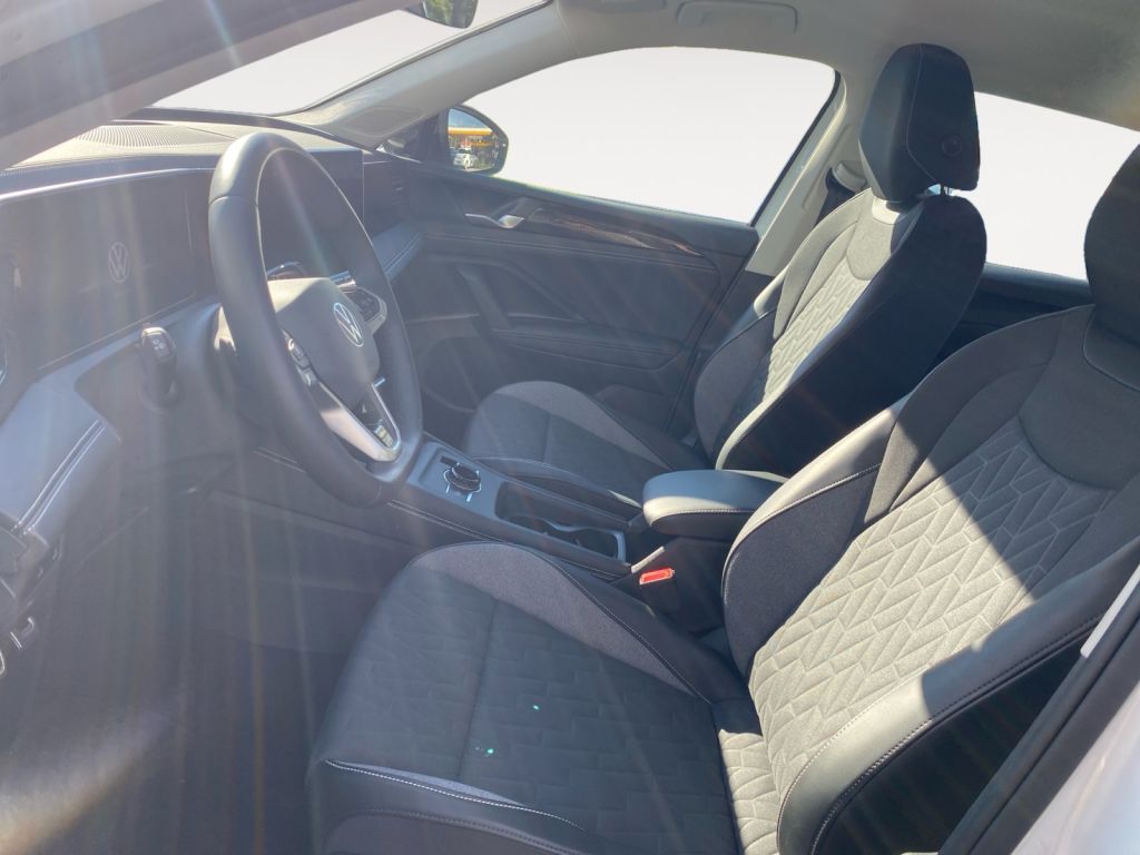 Fahrzeugabbildung Volkswagen Tiguan 1.5 eTSI DSG Life AHZV