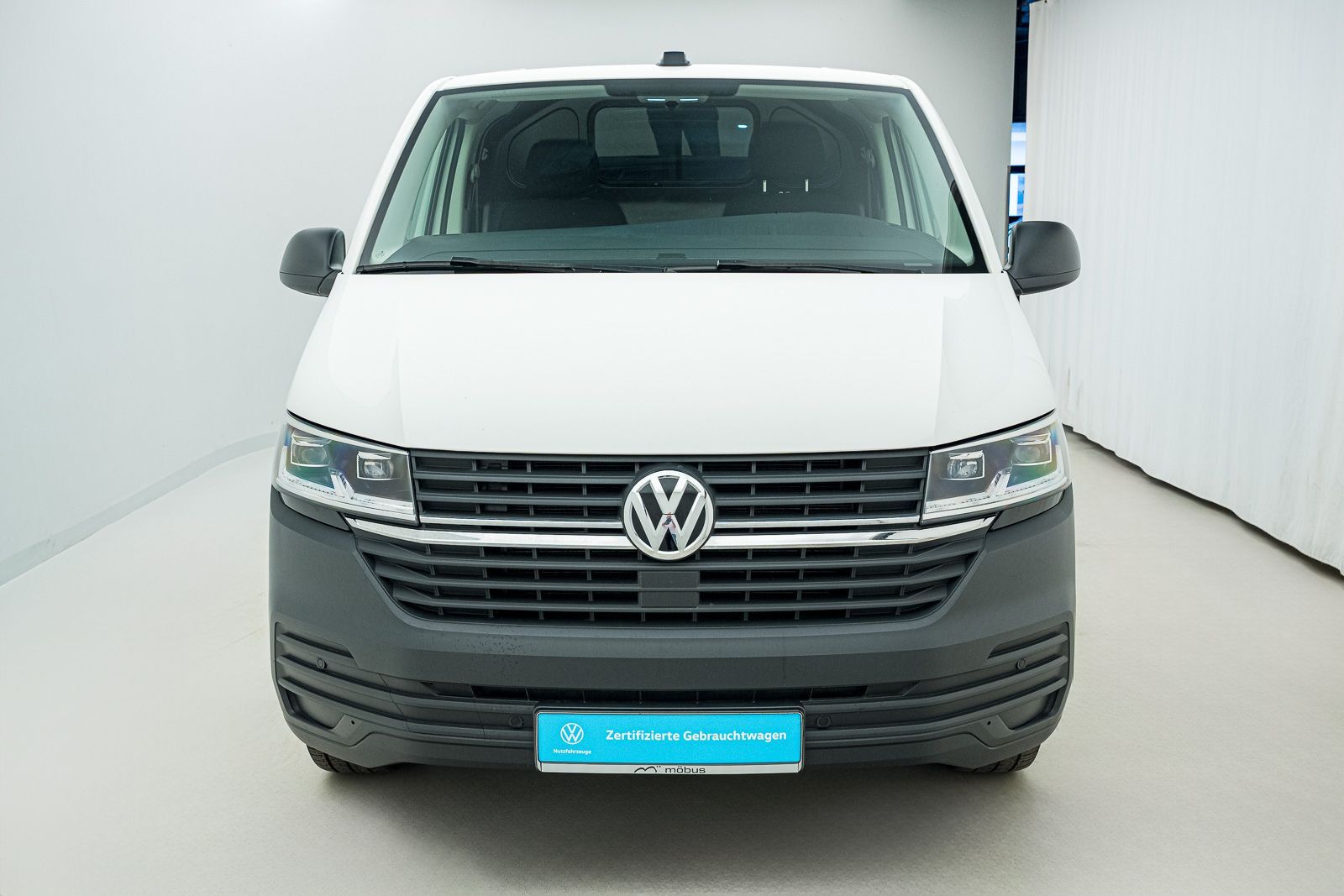 Volkswagen T6.1 Kasten 2.0 TDI L1H1 *NAVI*LED*APP* imagem 3