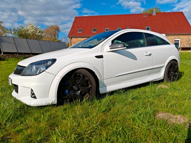 Opel Astra H OPC Racecamp * Motor Neu * TÜ...