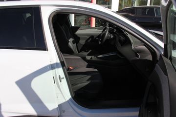 Peugeot 408 - 3