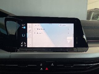 Fahrzeugabbildung Volkswagen Golf VIII Life eTSI DSG Navi LED