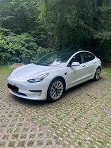 Tesla Model 3 Hinterradantrieb RWD RWD - Tesla Gebrauchtwagen in Duisburg
