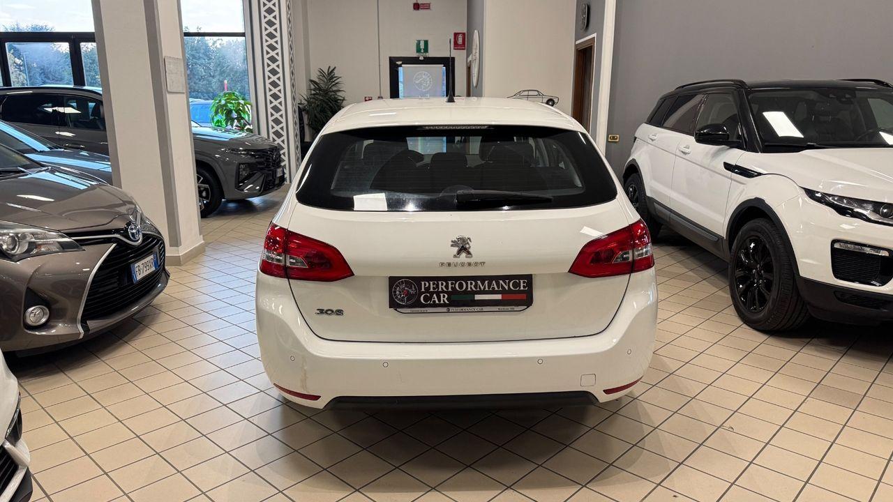 Peugeot 308 2015 — photo 5