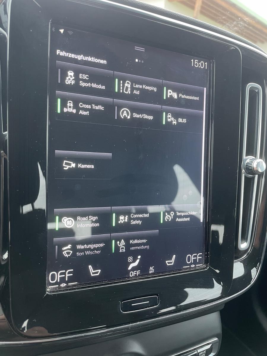 Volvo XC40 D3 Momentum Pro Geartronic Momentum Pro