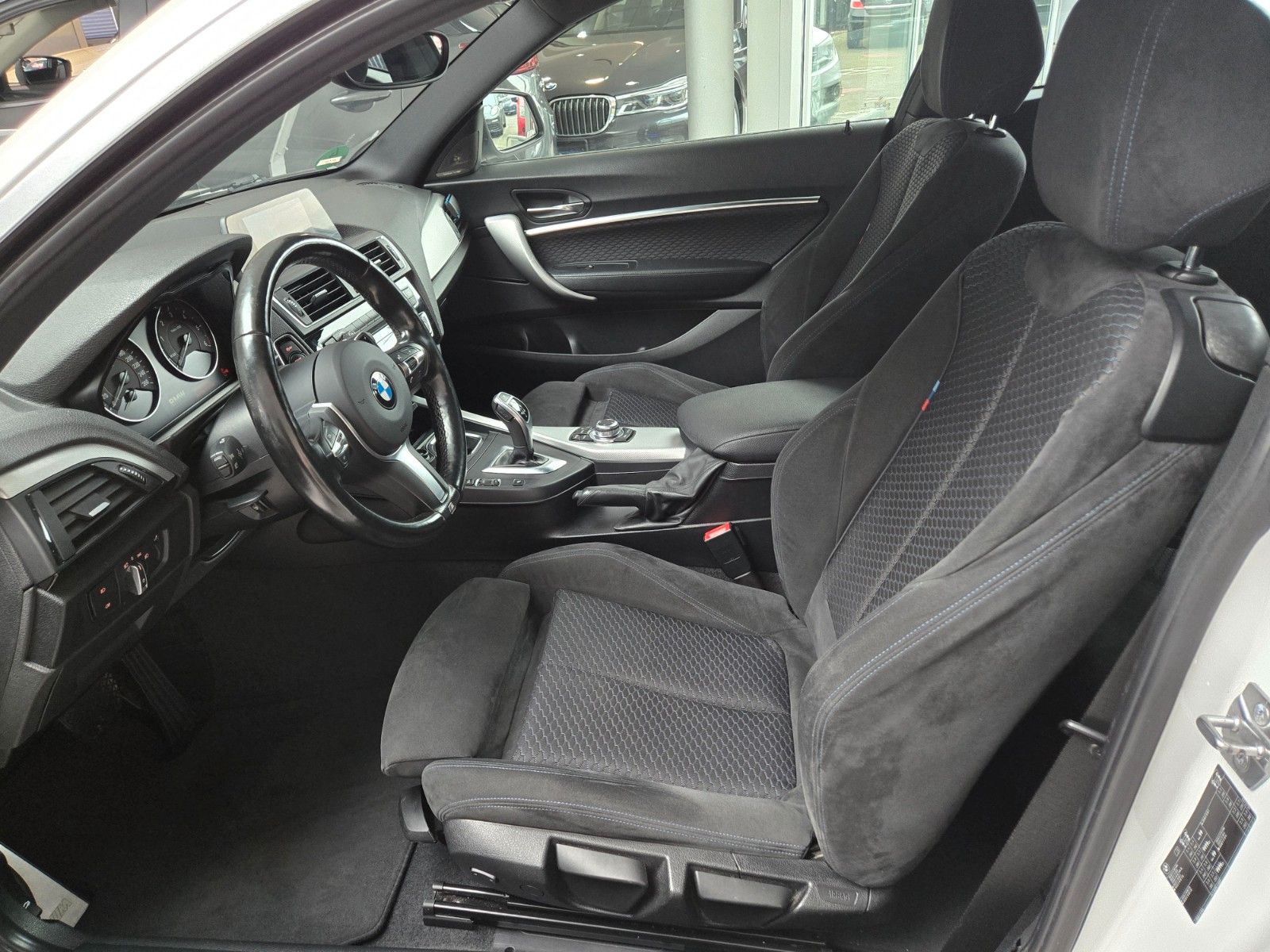 Fahrzeugabbildung BMW 225 2 Coupe d M Sport Paket *SONDERLACK*