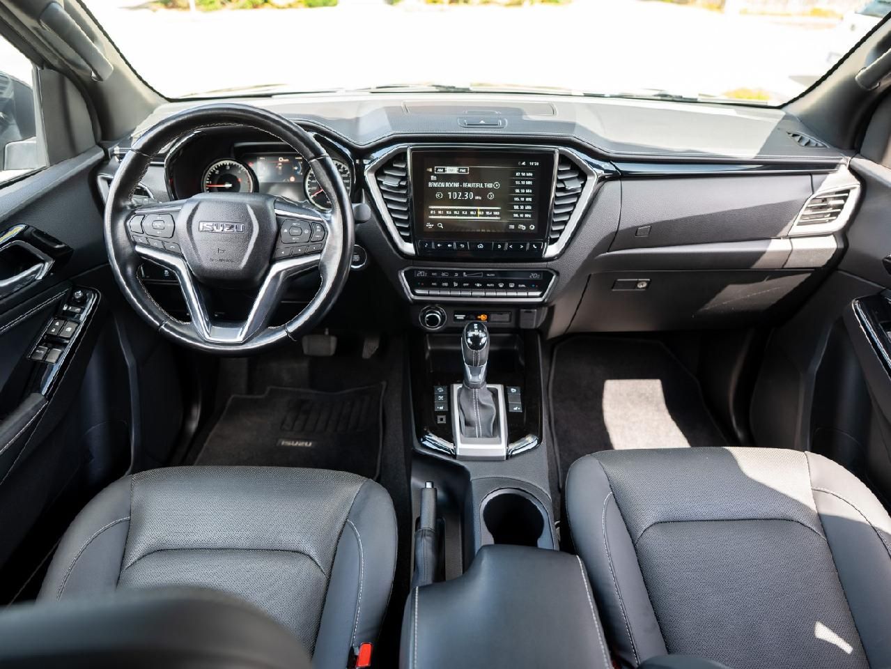 Fahrzeugabbildung Isuzu D-Max Space Cab 4WD LSE