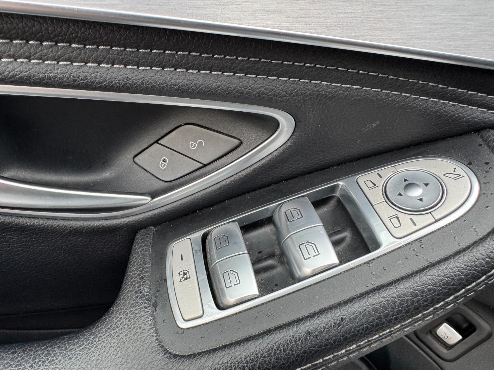 Mercedes-Benz C220 2014 — photo 27