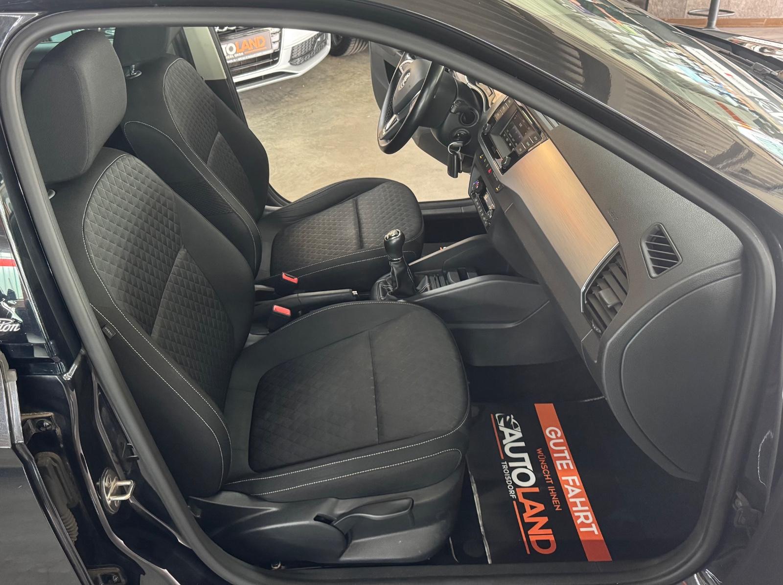 Skoda Fabia 2015 — photo 19