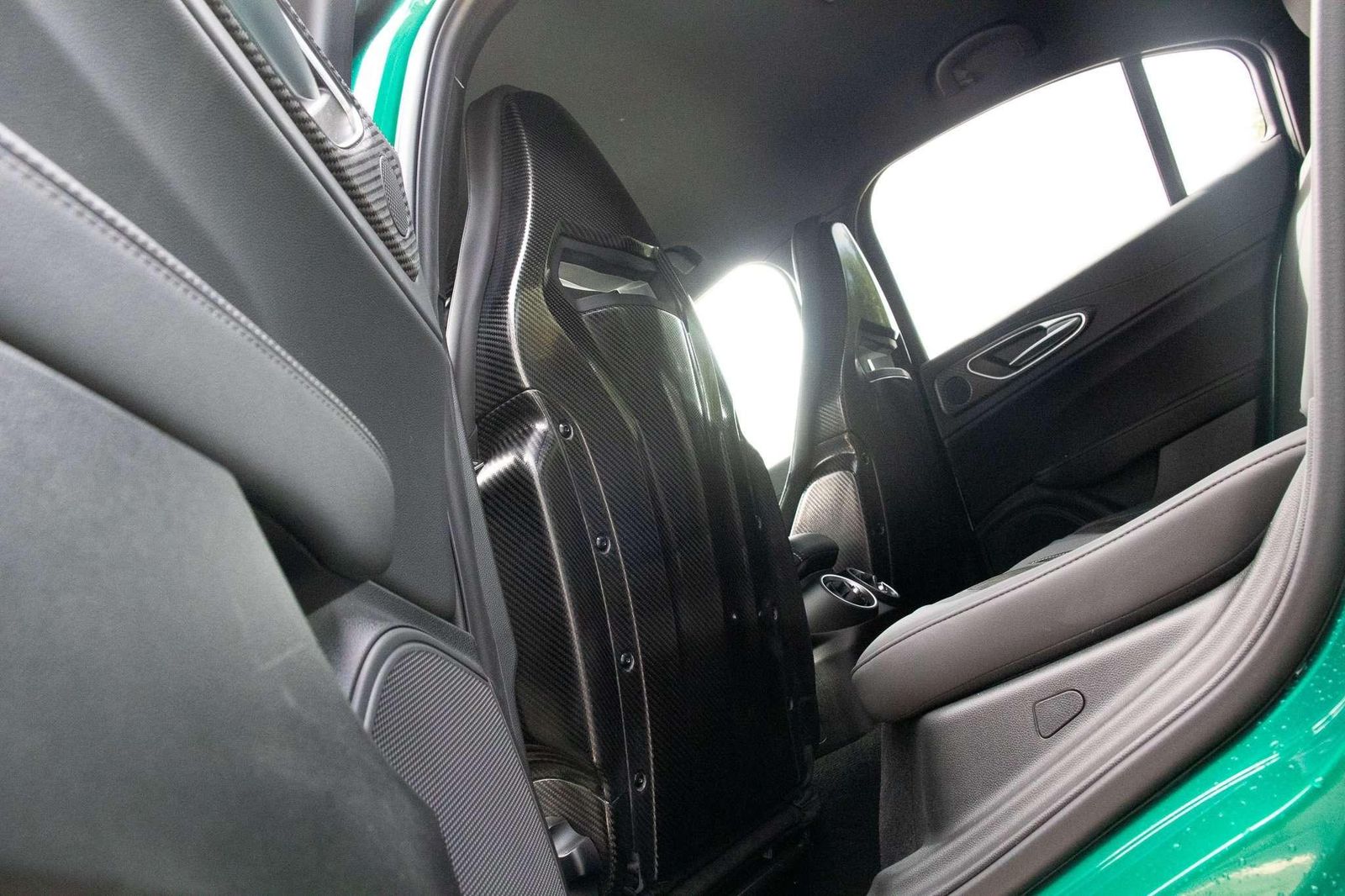 Fahrzeugabbildung Alfa Romeo Giulia Quadrifoglio 2,9l V6 vom AR Vertagshändle