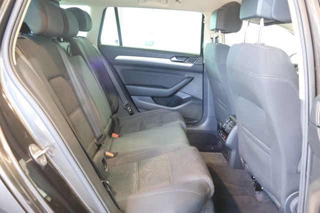 Volkswagen Passat 1.6 TDI Comfortline ACC+KAM+LED+17"+AHK