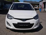 Hyundai i20 Classic Klima BT Tagfahrlicht ZV ABS - Hyundai i20: Tagfahrlicht
