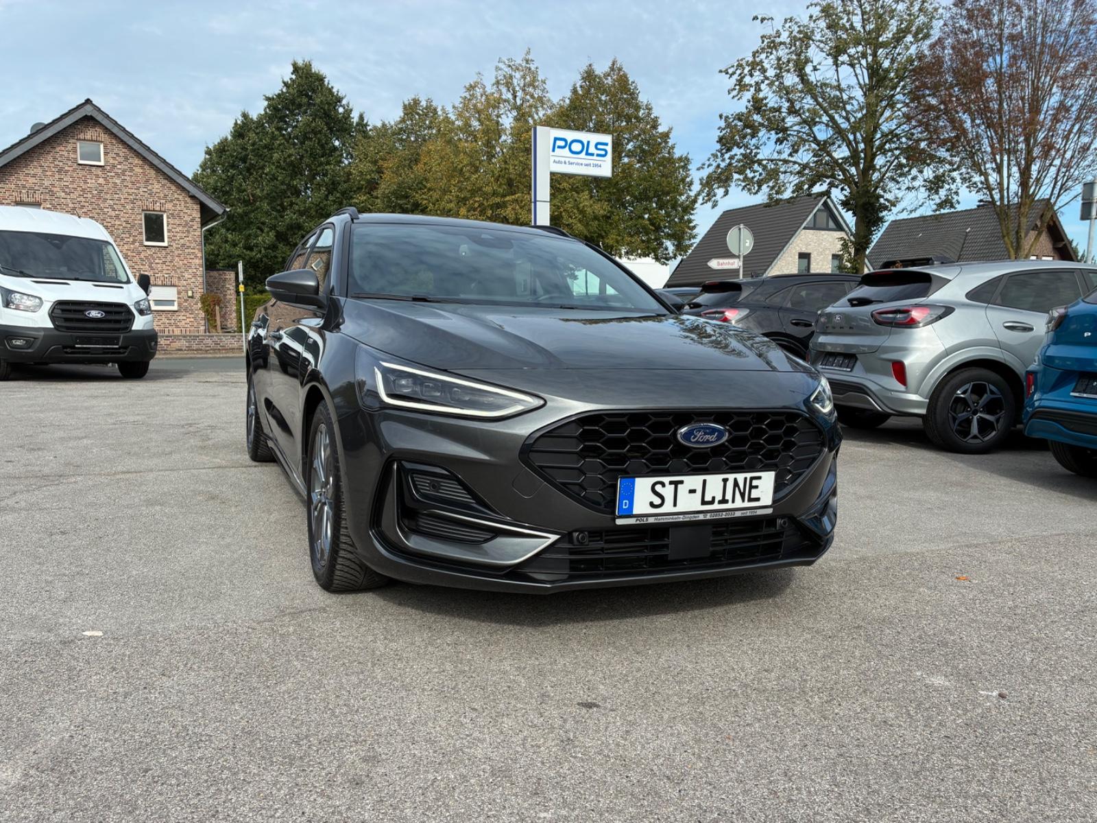 Ford Focus ST-Line X Turn./abn. AHK/Kamera/Allw./Pano