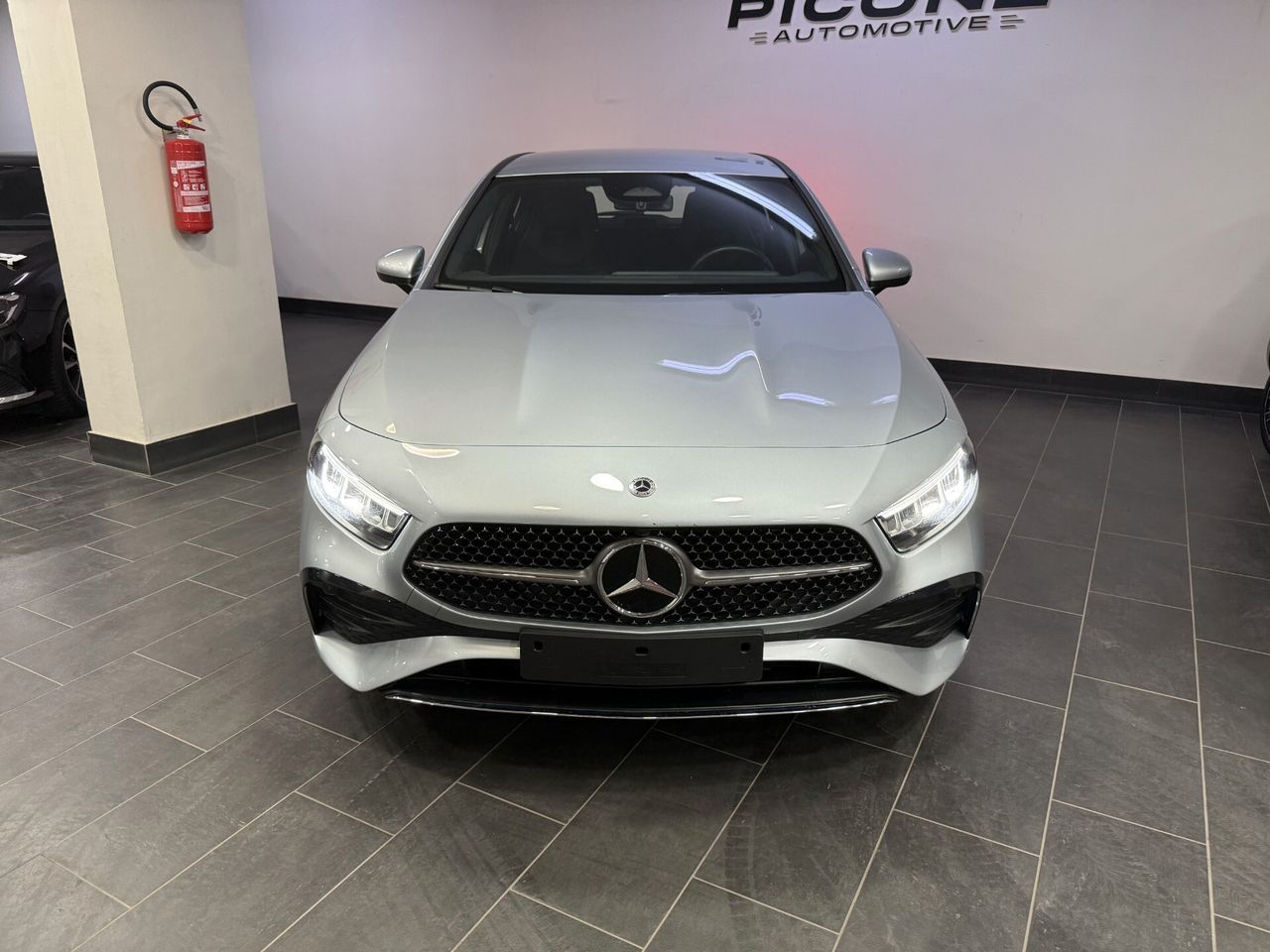 Other Mercedes-benz A 180 Automatic AMG Line Premium imagem 2