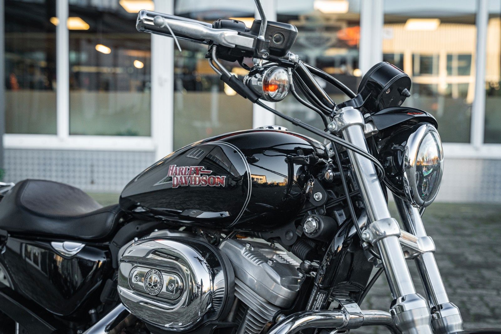 Fahrzeugabbildung Harley-Davidson XL883L SUPERLOW SPORTSTER