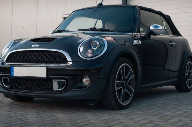 MINI Mini Cabrio Cooper S Leder Modell 2015T...