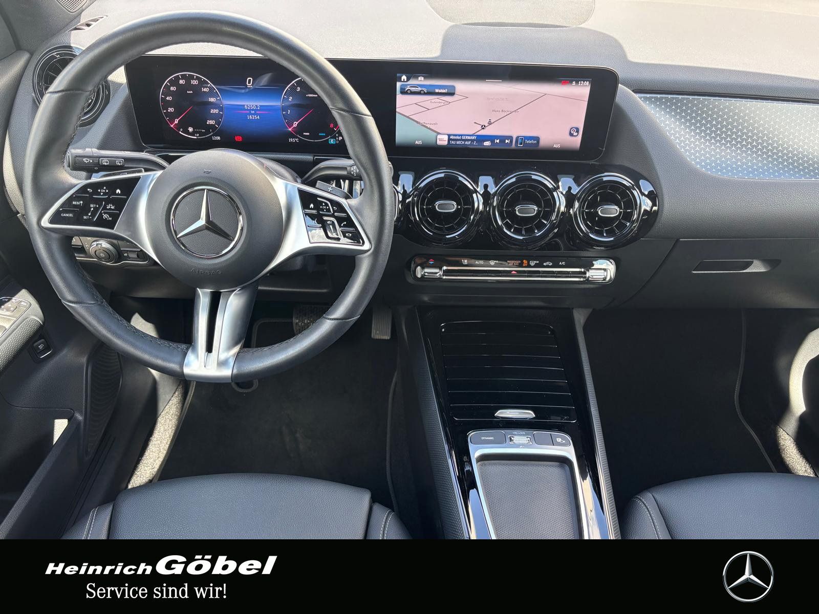 Fahrzeugabbildung Mercedes-Benz GLA 200 WINTER-PAKET*KAMERA*LED*SITZHEIZUNG*