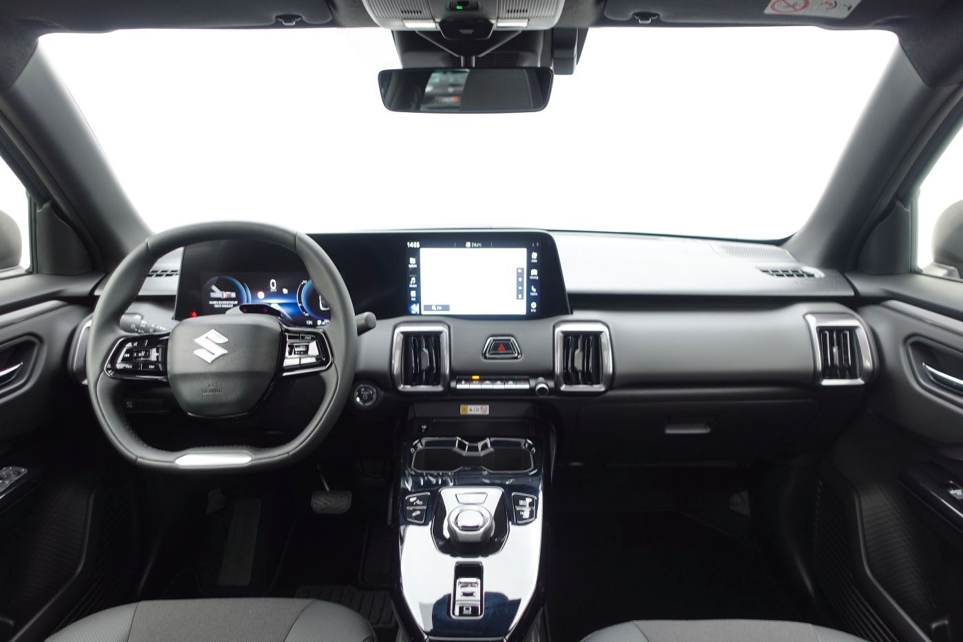 Fahrzeugabbildung Suzuki e Vitara 61kWH Allgrip-e Comfort+ Kamera,PP,SHZ