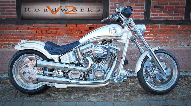 Autres Harley Style Softail Custom EVO TOP Zustand