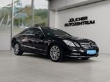 Mercedes-Benz E 250 Coupe BlueEfficiency, Rentnerfahrzeug - Mercedes-Benz E 250: Coupe