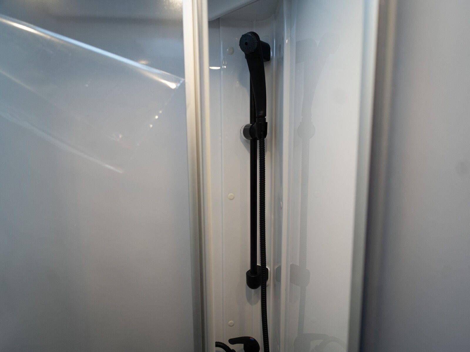 Fahrzeugabbildung Etrusco T-Modell Base 7.4 SB MJ26*Markise*Hubbett*Pakete