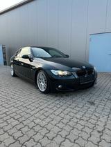 BMW E92 330xi - BMW 330: 330xi