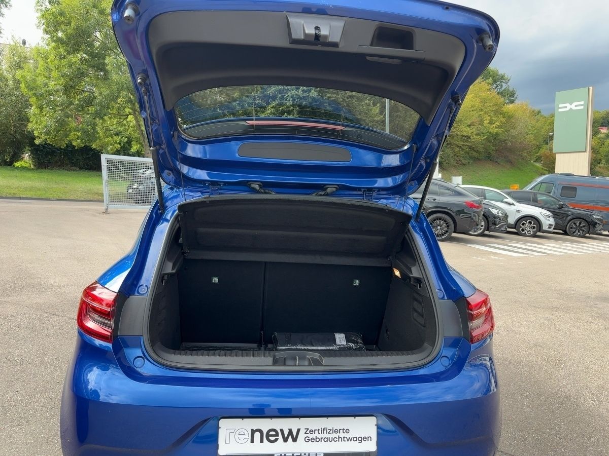 Fahrzeugabbildung Renault Clio R.S. LINE E-TECH 140 Kamera SHZ - mit KI generiert/bearbeitet