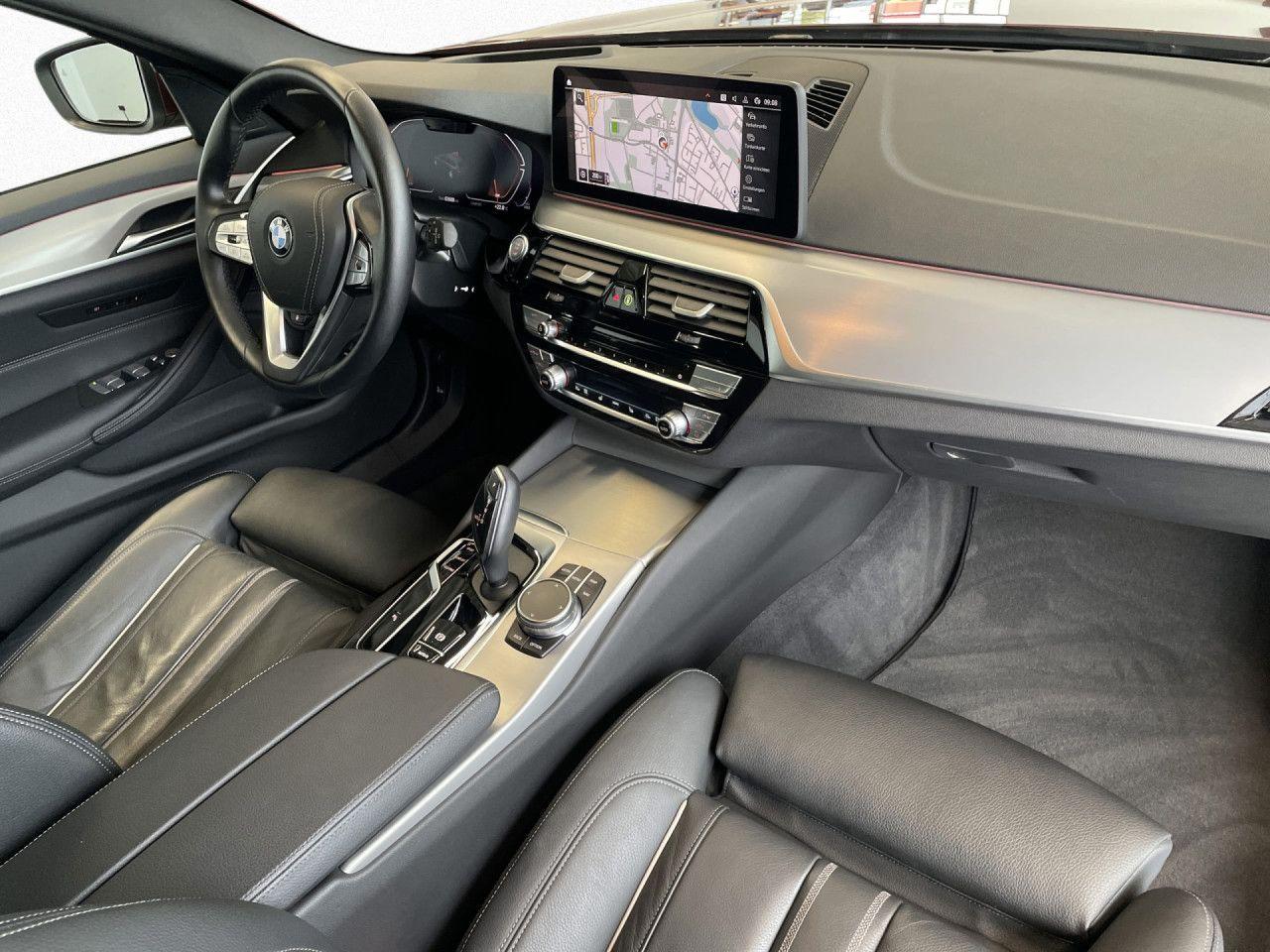 BMW 530d xDr Touring Pano AHK Laser StdHz St&Go HUD