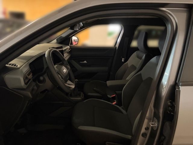 Fahrzeugabbildung Dacia Duster 4x4 Extreme TCe 130HP 4x4 SHZ Digitales C