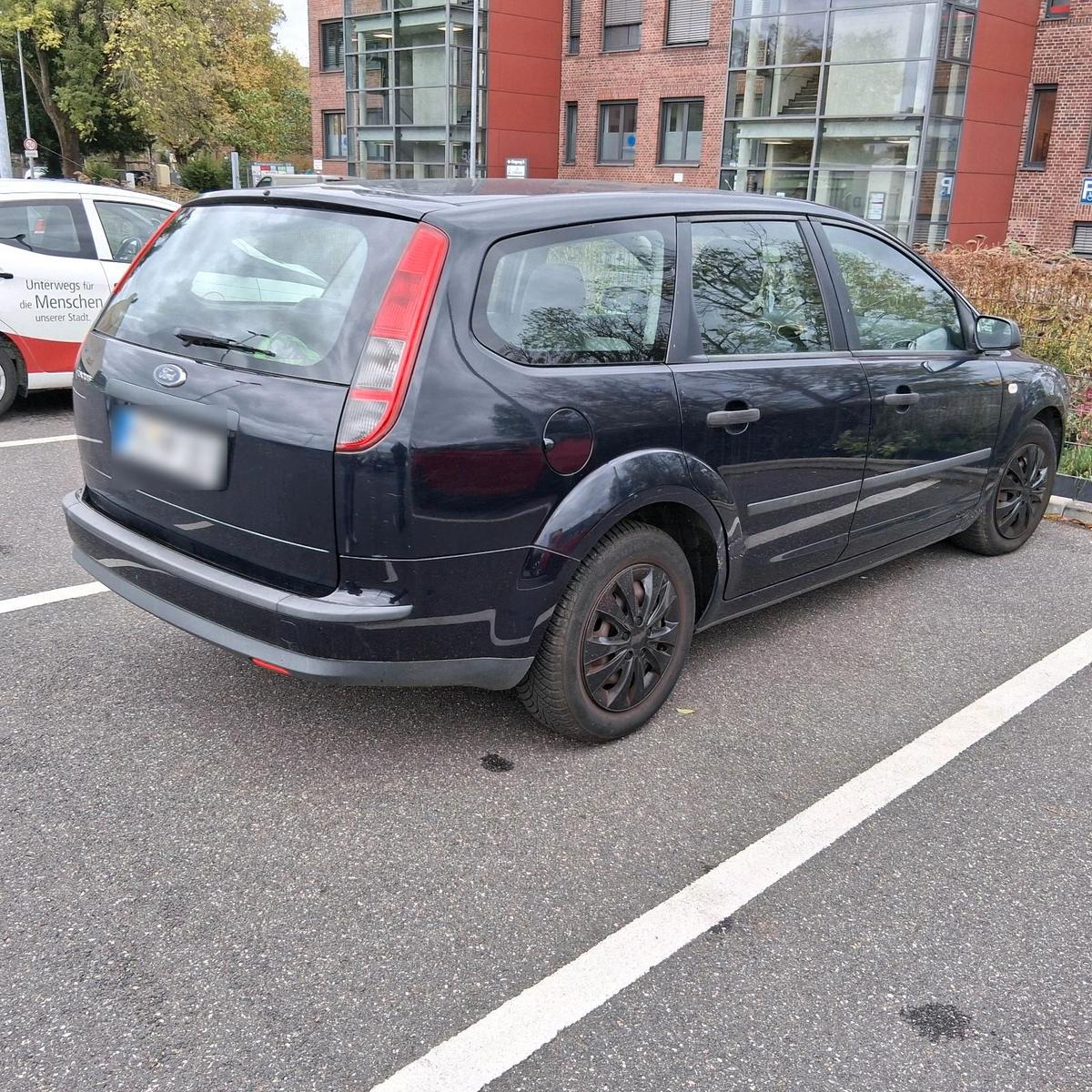 Ford Focus 2005 — салон