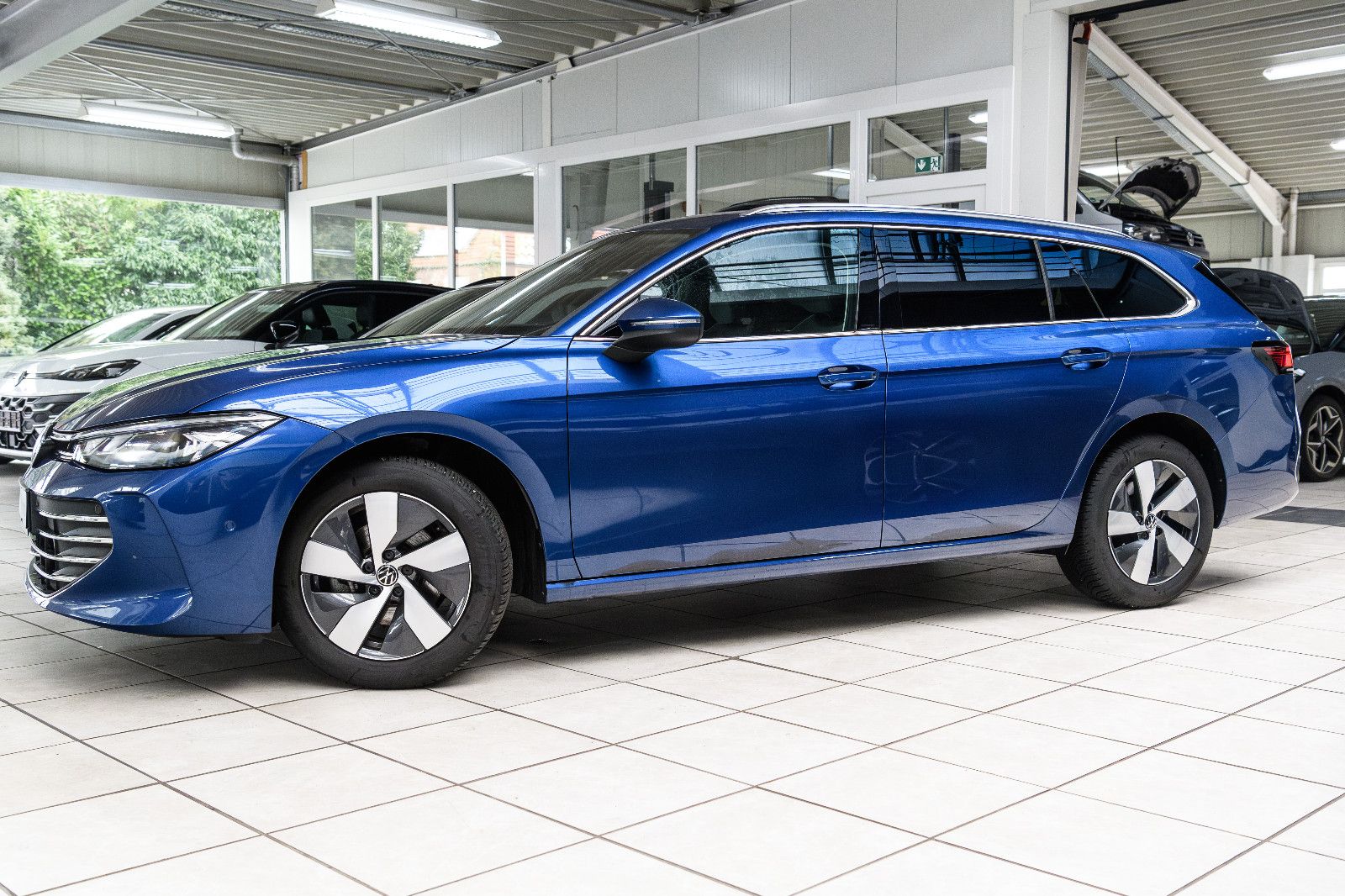 Fahrzeugabbildung Volkswagen Passat Variant 2.0 TDI 110 kW+AHK+SHZ+STANDHEIZU