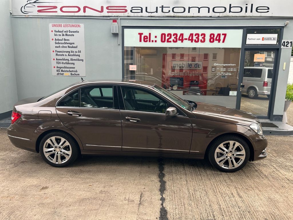 Mercedes-Benz C 180 Avantgarde Auto.+AHK+Navi+Xenon+Teilleder+