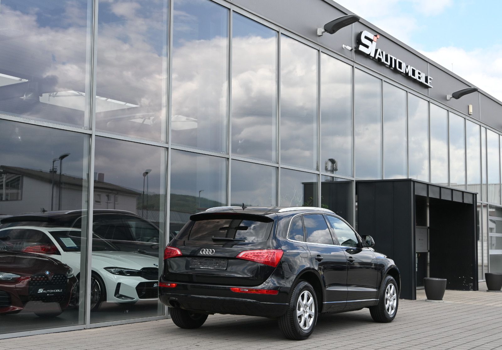 Fahrzeugabbildung Audi Q5 2.0 TDI quattro 6-Gang °STANDHEIZUNG°XENON°