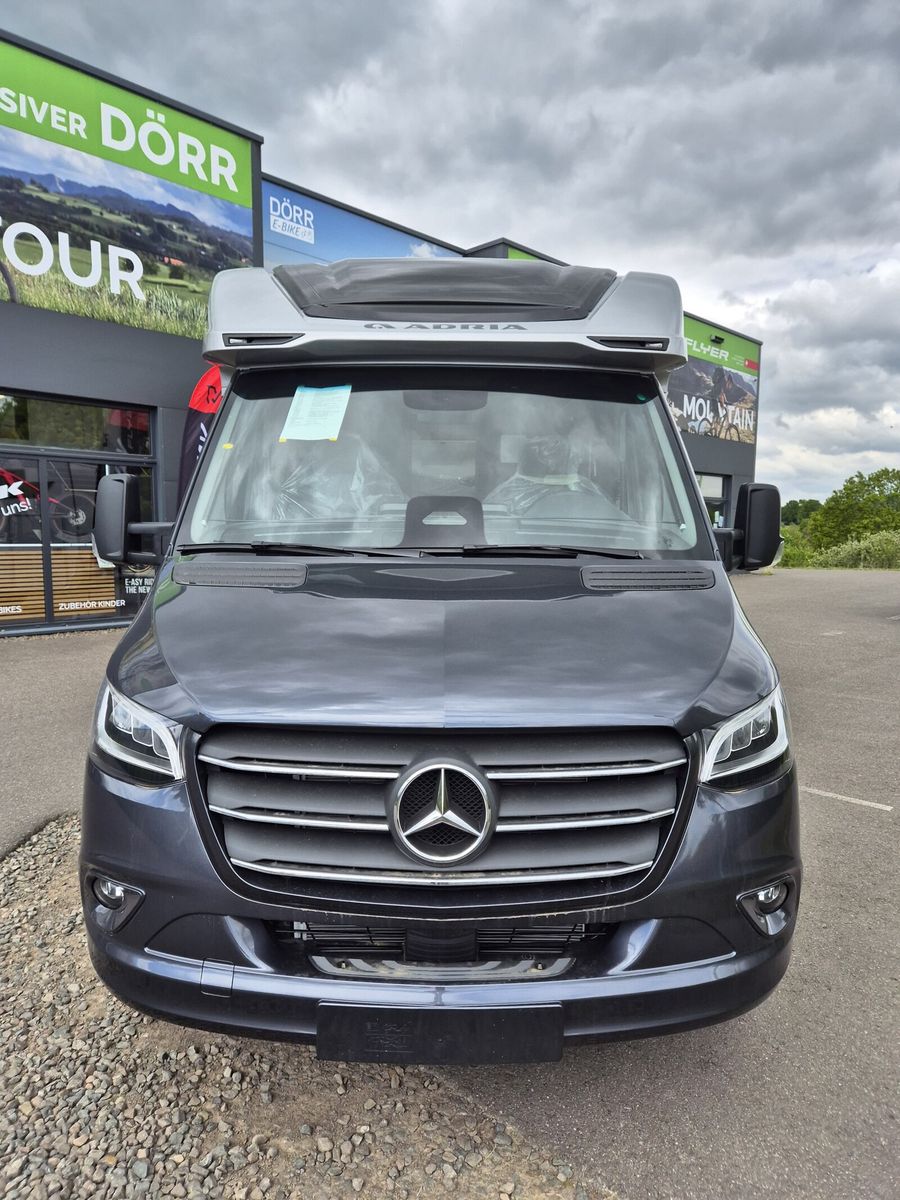 Fahrzeugabbildung Adria Coral Supreme 670 DL MB ALDE,Nordic,Safety,LED