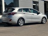 Hyundai i30 CW 1.6 AT NAVI/SHZ/KEYLESS/PDC/CAM/GAR - Hyundai i30 Gebrauchtwagen in Ludwigshafen