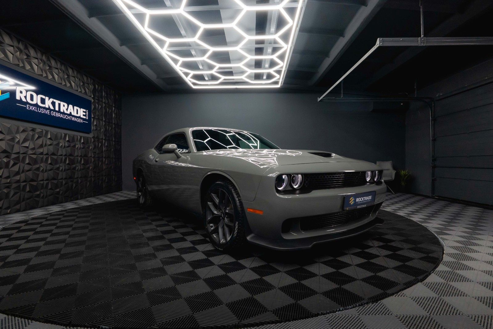 Fahrzeugabbildung Dodge Challenger 3.6 V6 GT SRT Styling *LED*1.Hand*
