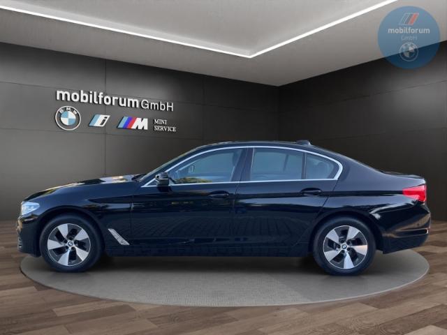 BMW 520 d Lim. StandHZG AHK HUD HiFi ACC Kamera DAB+