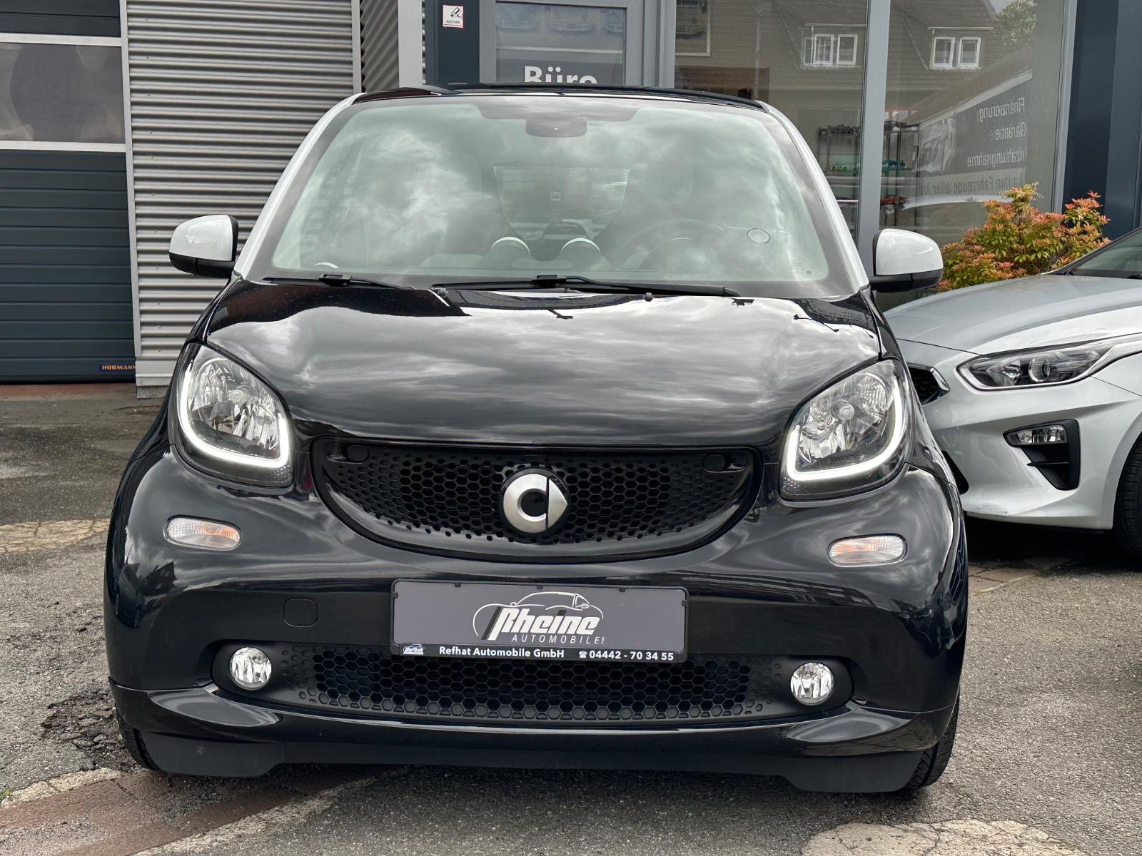 Smart ForTwo fortwo coupe Basis*SHZ*NAVI*GLAS-DACH*