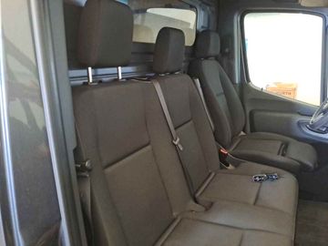 Mercedes Sprinter - 11