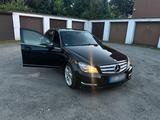 Mercedes-Benz Mercede c200 AMG linie w204 - Mercedes-Benz C-Klasse W204 mit Benzin-Antrieb