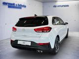 Hyundai i30 1.5 T-GDI 48V-Hybrid N Line - Hyundai i30 mit Benzin-Antrieb: Weiß, Limousine, 1.4