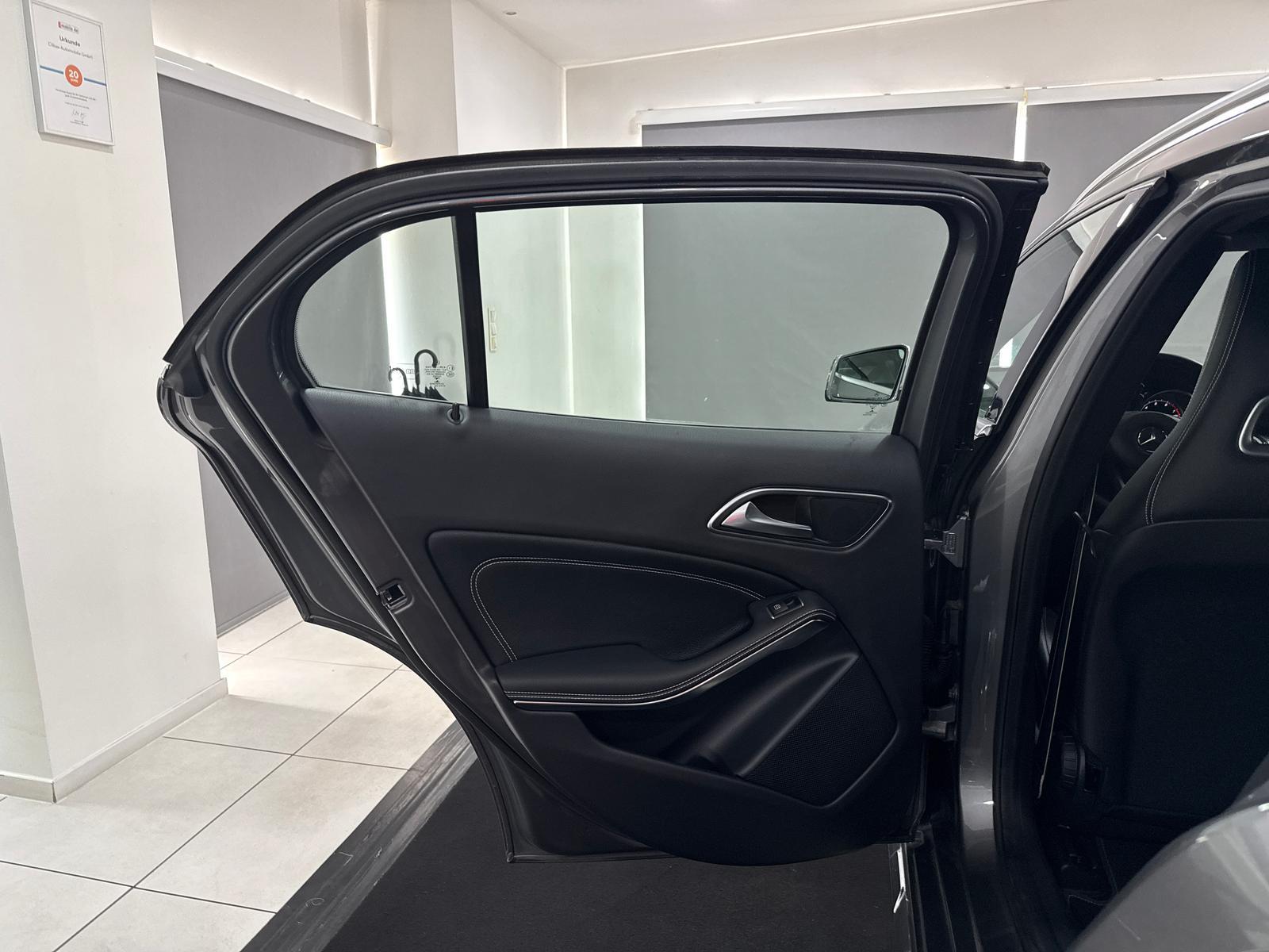 Mercedes-Benz GLA 250 4M AMG-LIN *KAM*DAB*18-ZOLL*LED*SHZ*