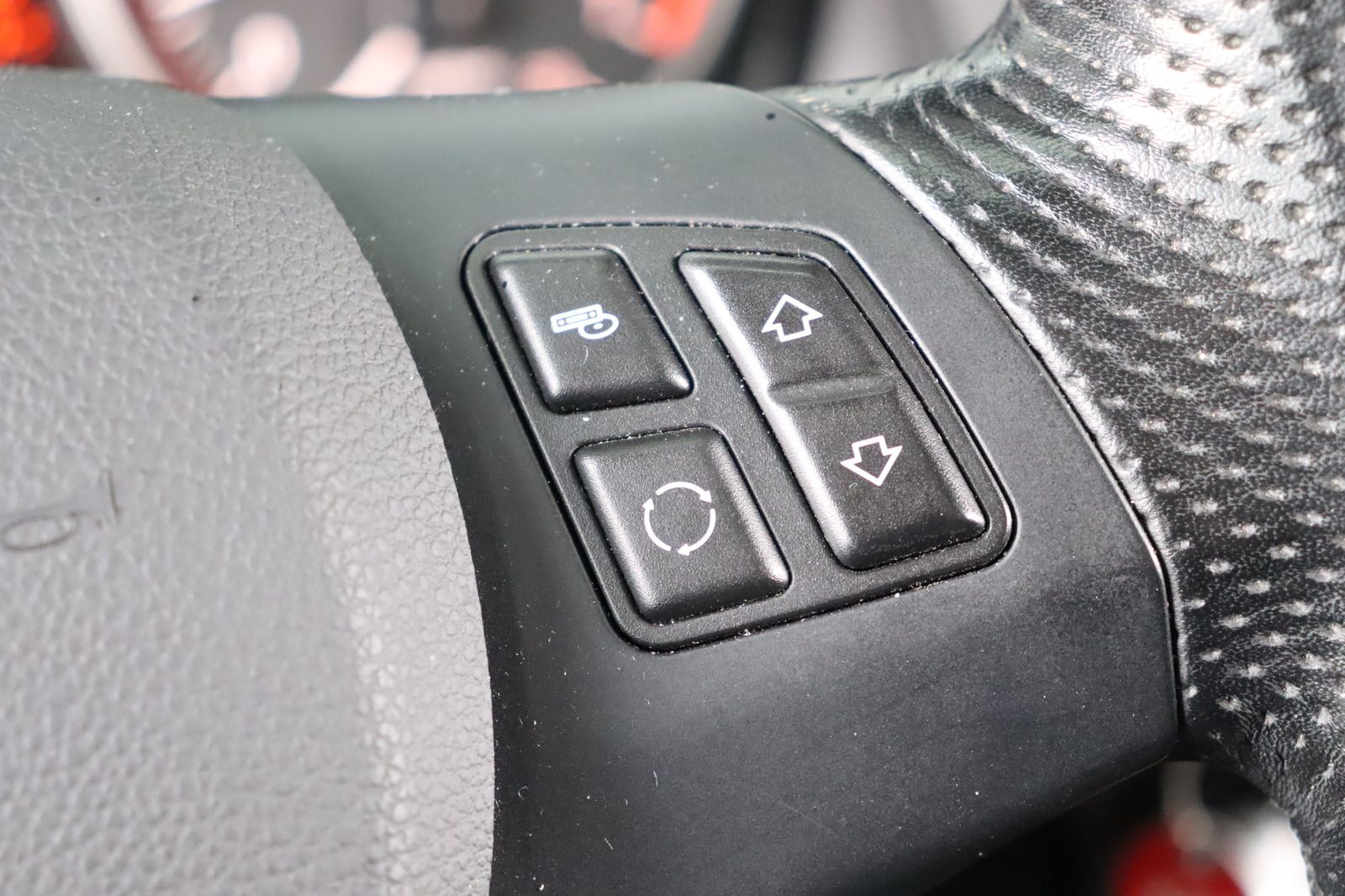 Fahrzeugabbildung BMW X1 18i * X-Line * Xenon * Sitzhzg.