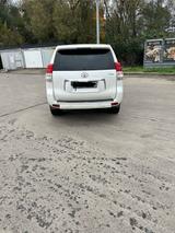Toyota Land, Cruiser, Prada 150 - Toyota Land Cruiser mit Benzin-Antrieb