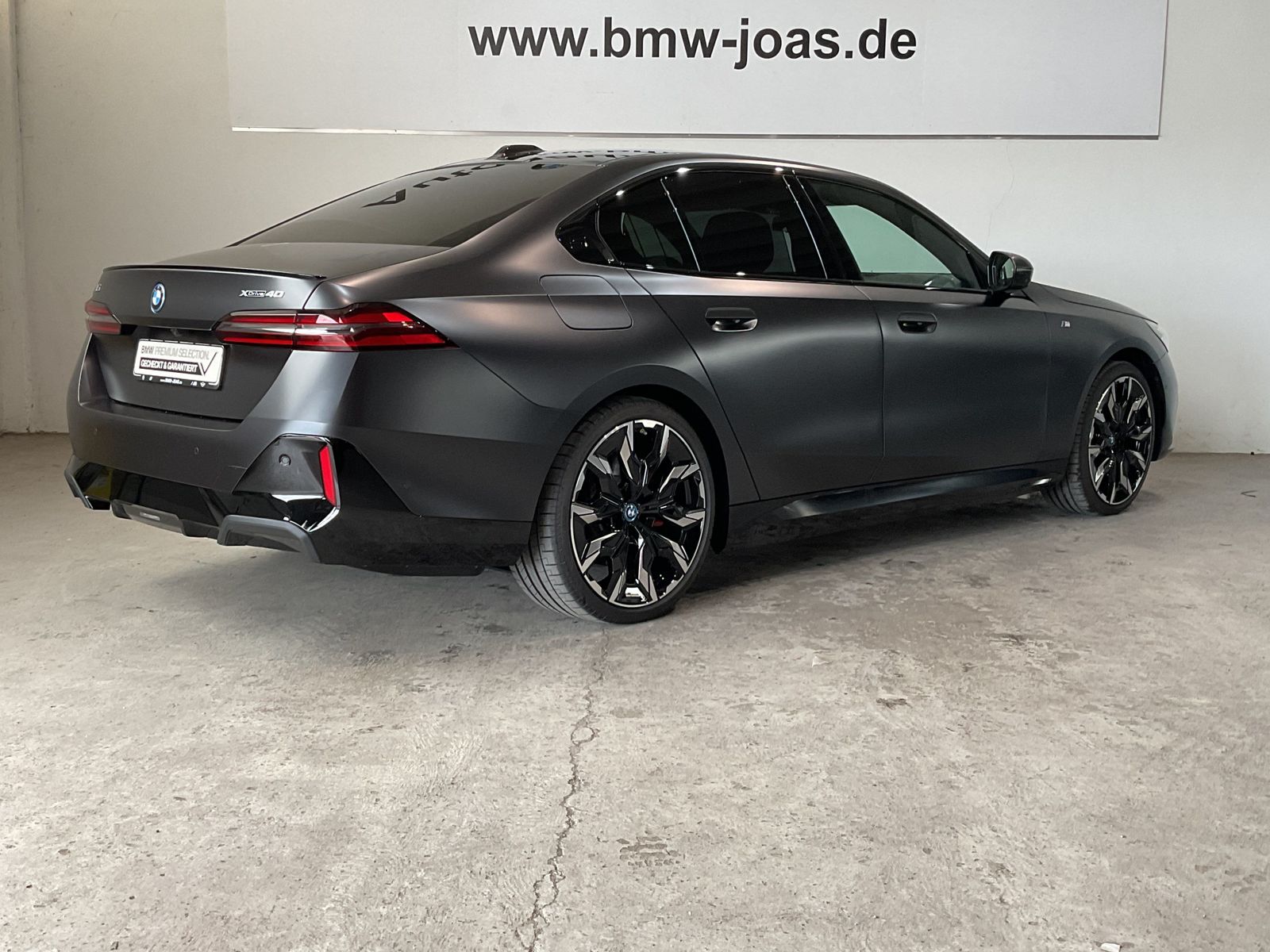 Fahrzeugabbildung BMW i5 xDrive40 | Panorama-Glasdach | Sitzbelüftung
